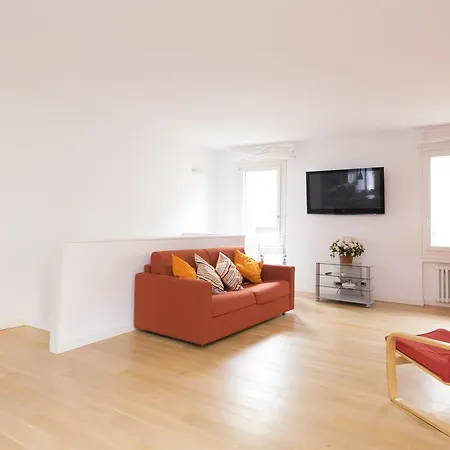 Апартаменты Bella Charming House *