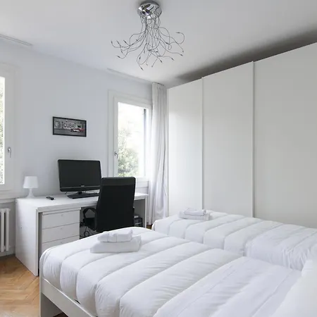 Bella Charming House Апартаменты Венеция