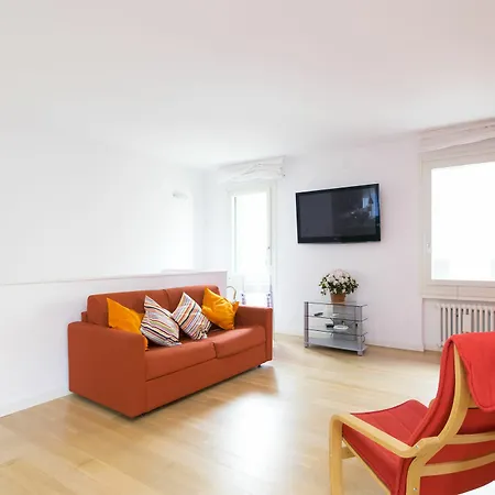 Апартаменты Bella Charming House *